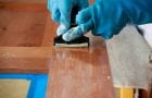 Removing varnish from wood