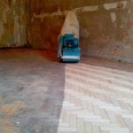 Parquet varnish removal