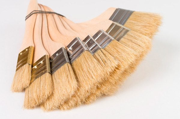 Flat brushes of different sizes