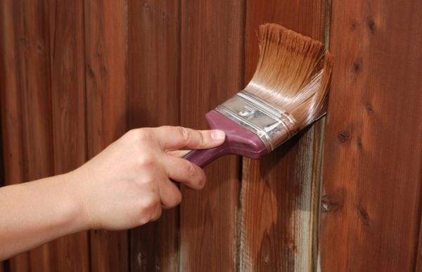 Painting wood with linseed oil