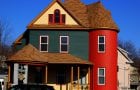 Painting the facade of the house