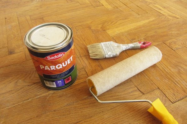 Parquet varnish