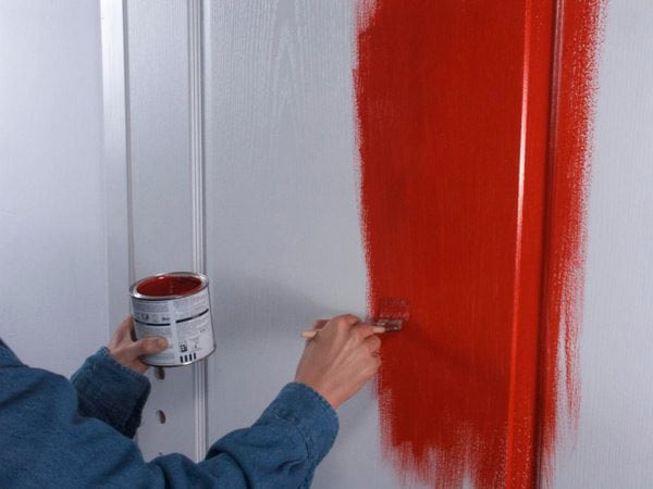 Door painting in red