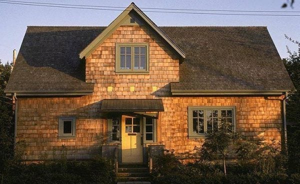 Shingle roof wooden structure