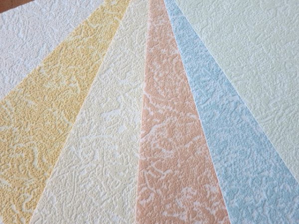 Non-woven wallpaper for painting