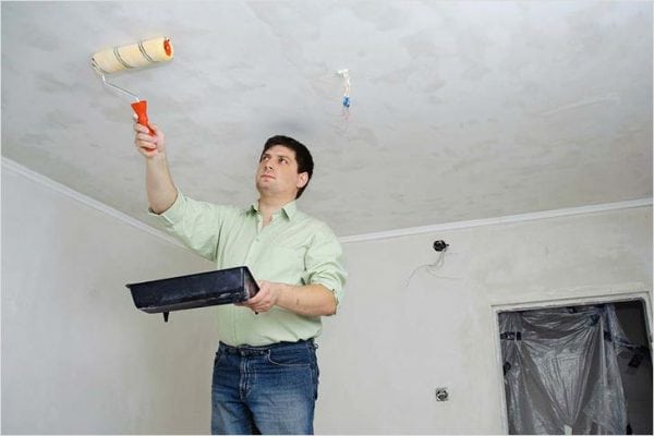 Before gluing tiles, the ceiling must be primed