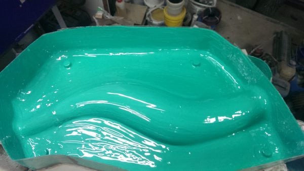 Gelcoat application for mold making