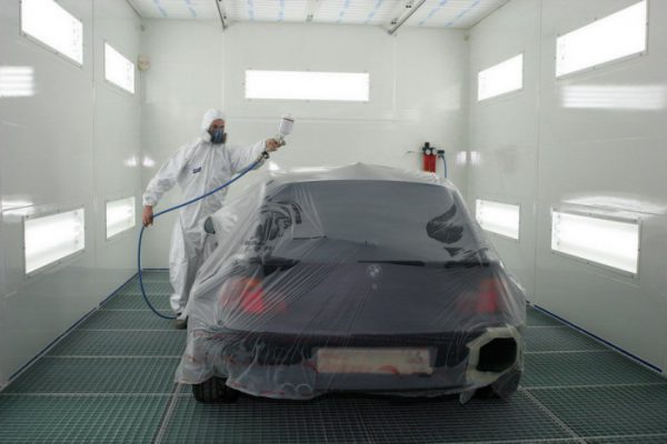 For a perfect painting of a car you need a spray booth