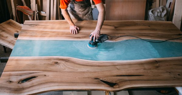 Sanding epoxy worktops