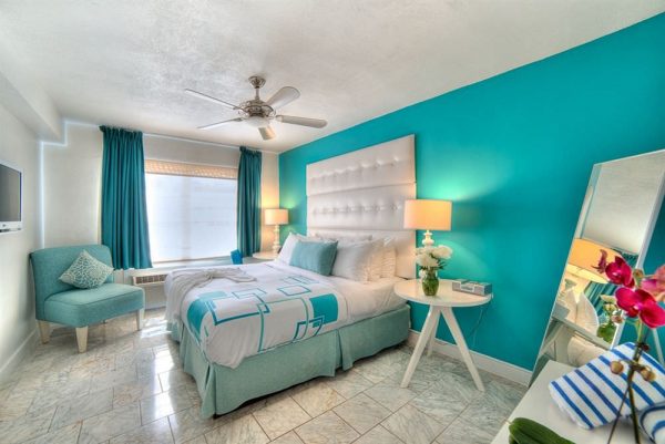 Turquoise bedroom