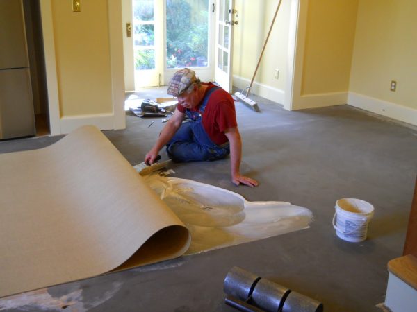 The use of the composition for fixing linoleum