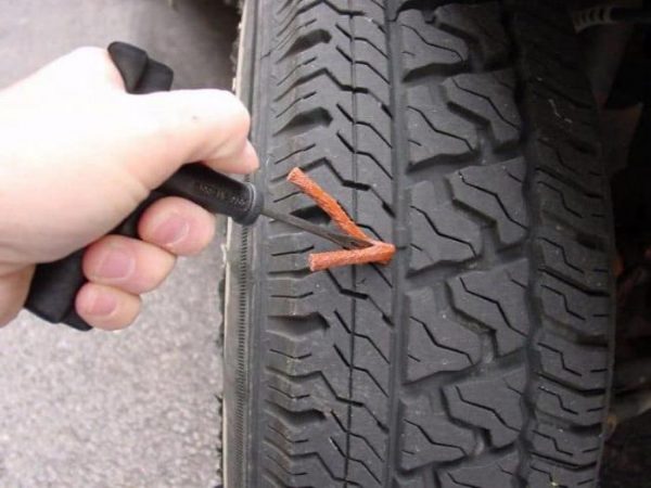 Tubeless tire repair