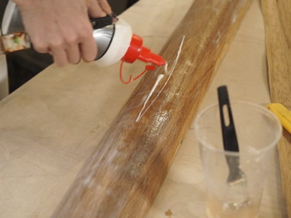 Veneer gluing