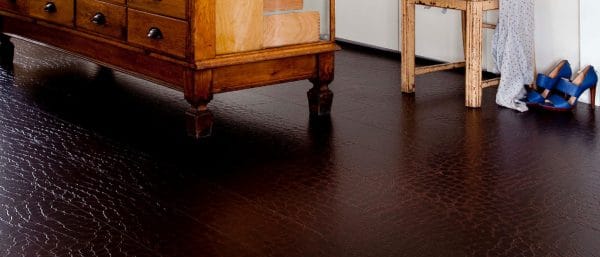 Crocodile skin flooring