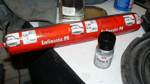 Sealant pelekat PB Emfimastic