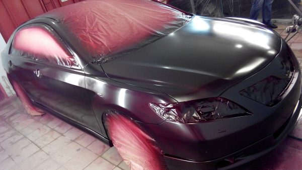 Exclusive car painting with paramagnetic paint