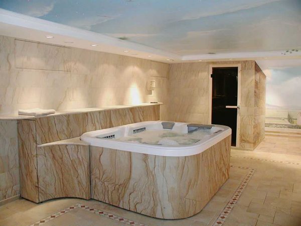 Flexible stone in the interior of the bathroom