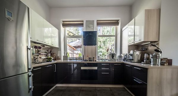 Kitchen interior in a country house of Rodion Gazmanov