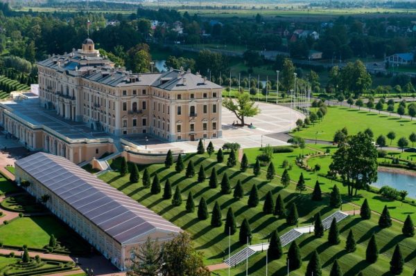 Konstantinovský palác ve Strelně