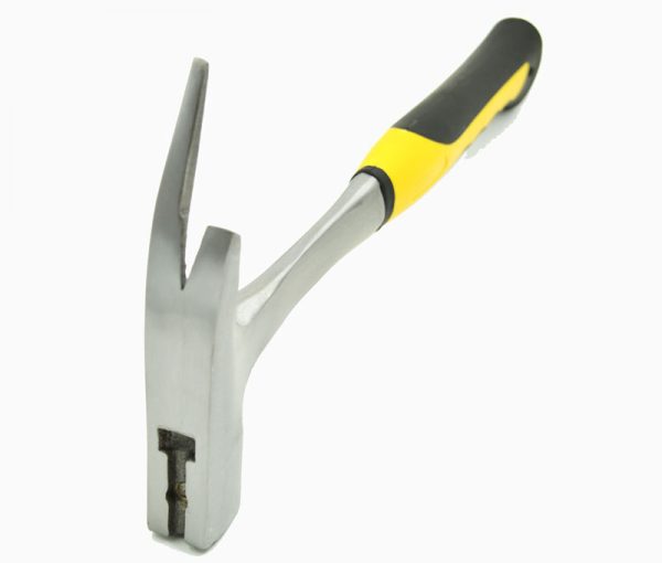 Roofing hammer with magnet