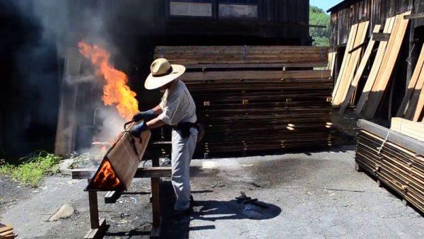 Japanese wood processing by fire