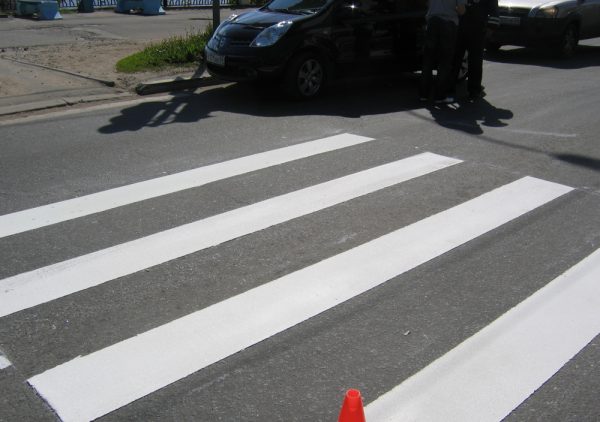 Plastic road marking