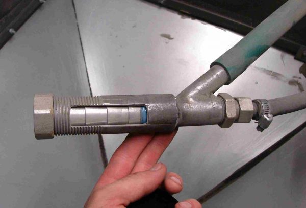 Homemade metal-clad nozzle