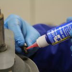 Menggunakan Anaerobic Sealant