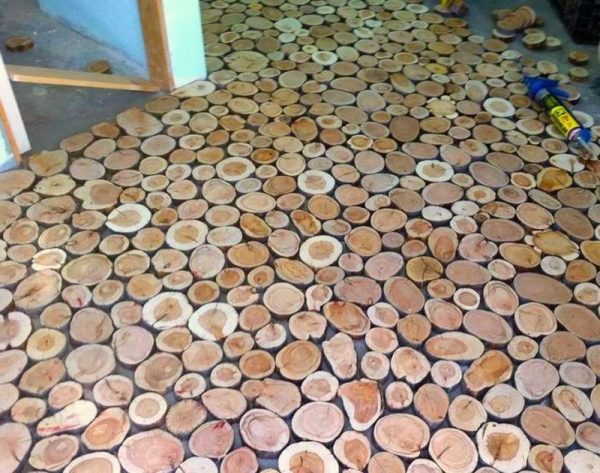 Eco-friendly wood sawing floor