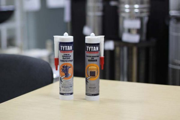 Dua titanium sealants