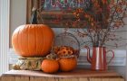 Using pumpkins for interior decoration