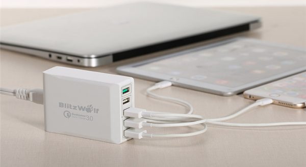 BlitzWolf BW-S7 Mobile Charger Adapter