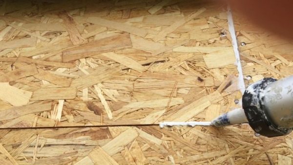 Docking OSB boards with sealant