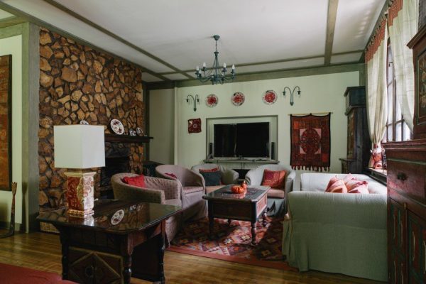 Living room in the Parfenov mansion