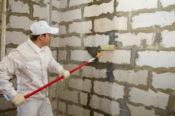 Priming the walls