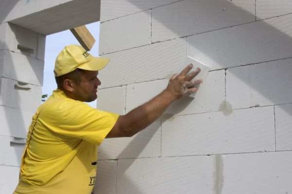 House of aerated concrete blocks