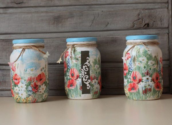 ขวดแก้ว Decoupage สำหรับห้องครัว